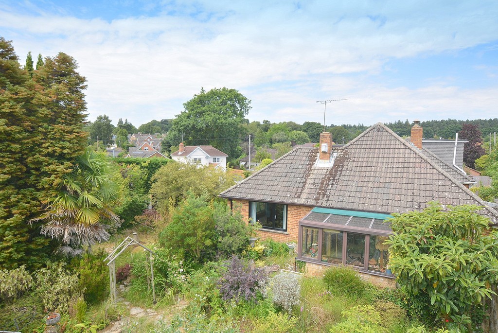 Hayes Lane, Wimborne Edwards Estate Agents