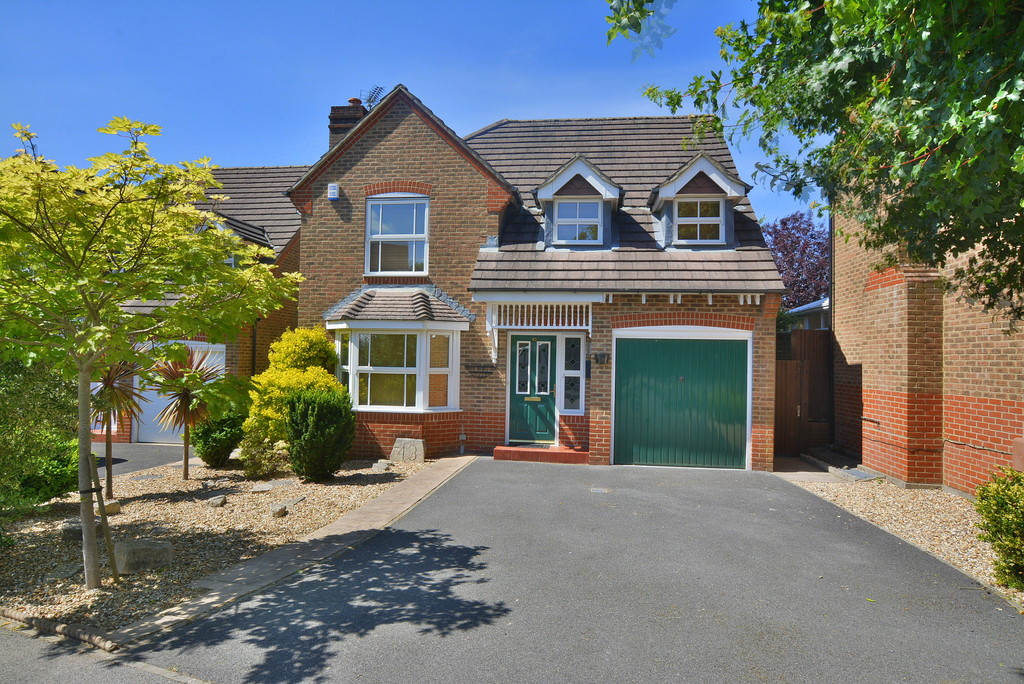Casterbridge Road, Ferndown Edwards Estate Agents