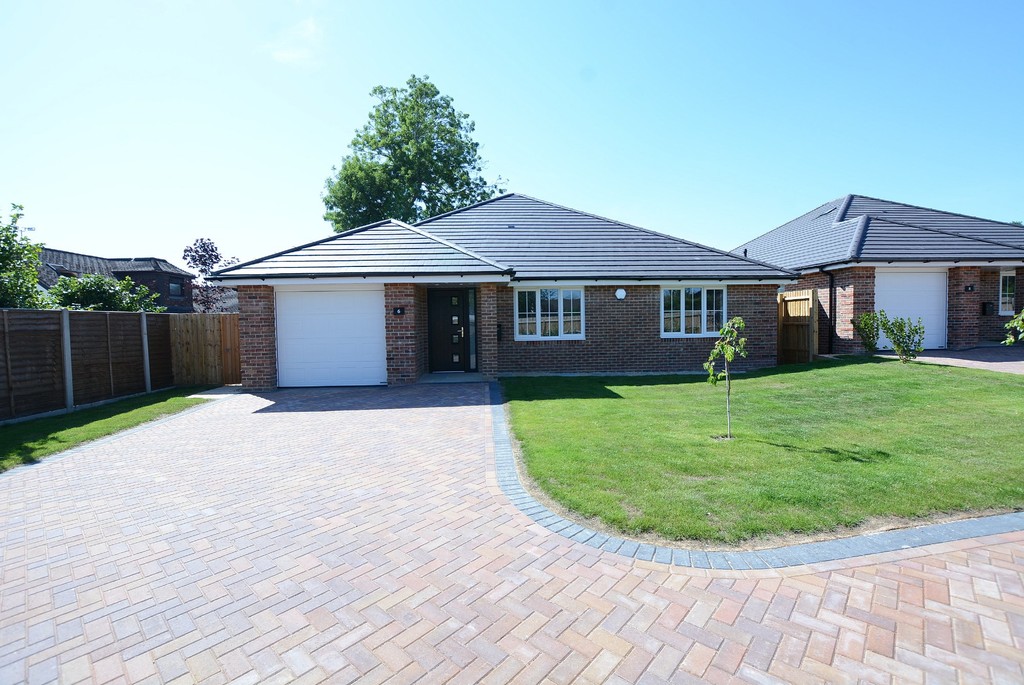 Glenwood Road, Verwood Edwards Estate Agents