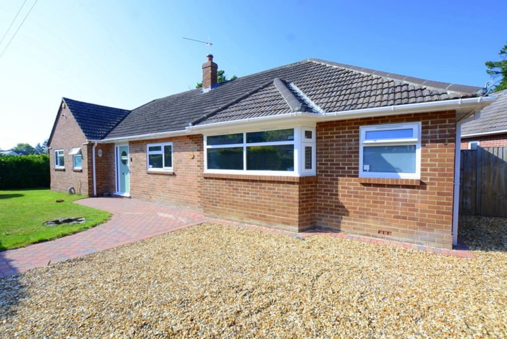 Coronation Road, Verwood Edwards Estate Agents