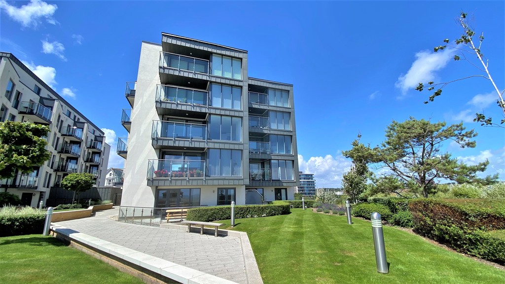 West Cliff, Bournemouth, Dorset, BH2 Edwards Estate Agents