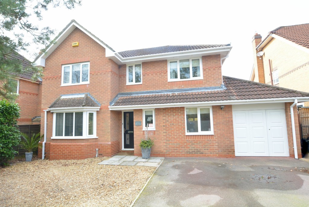 School Close, Verwood Edwards Estate Agents