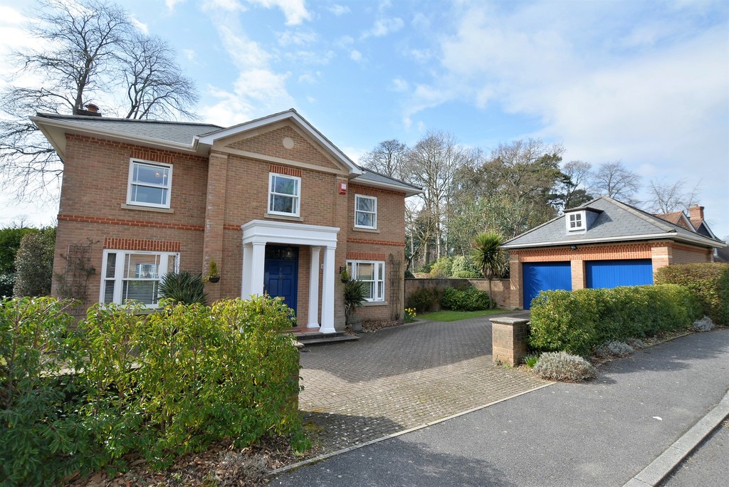 Badgers Walk, Ferndown Edwards Estate Agents