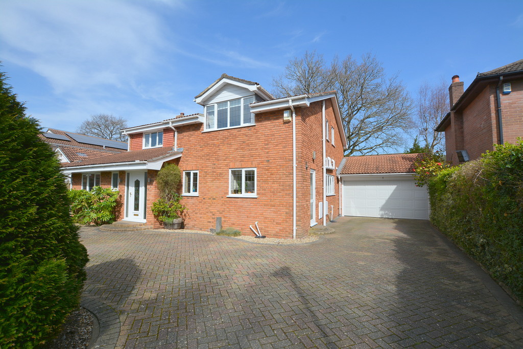 Willow Drive, Wimborne Edwards Estate Agents