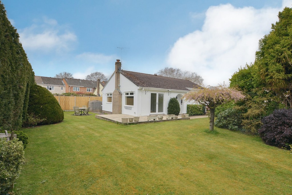 Nightingale Close, Verwood Edwards Estate Agents