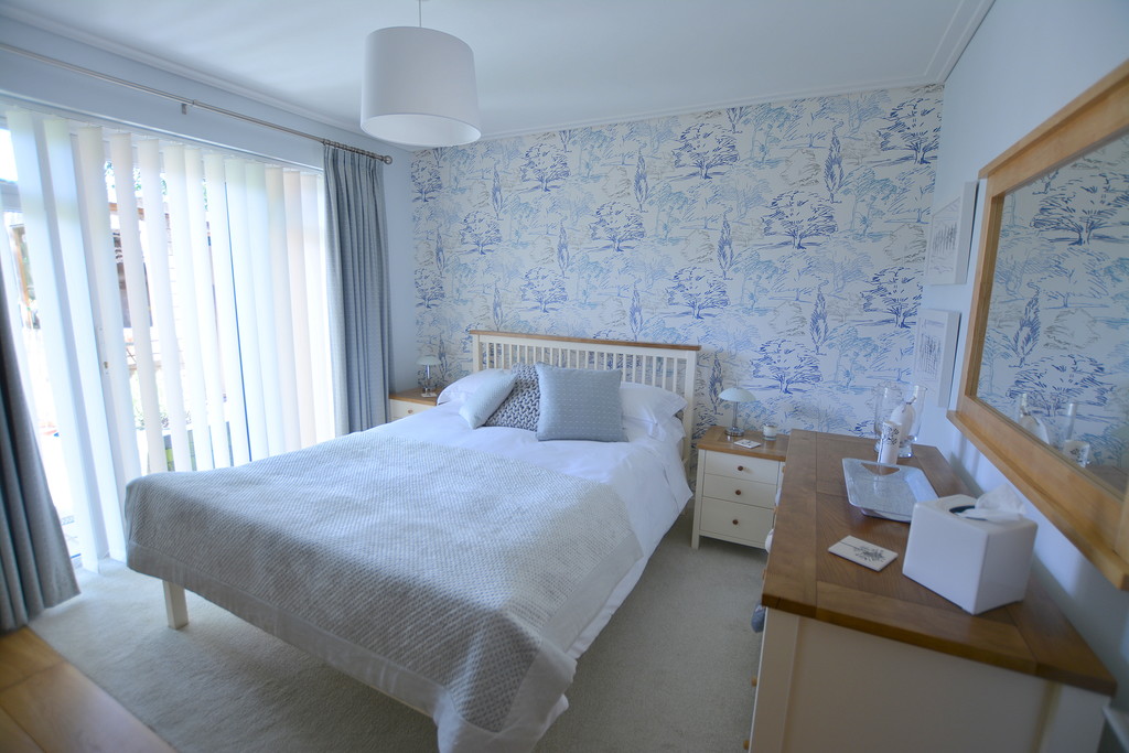 Wood Lane, Bournemouth Edwards Estate Agents