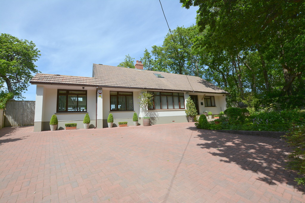 Wood Lane, Bournemouth Edwards Estate Agents