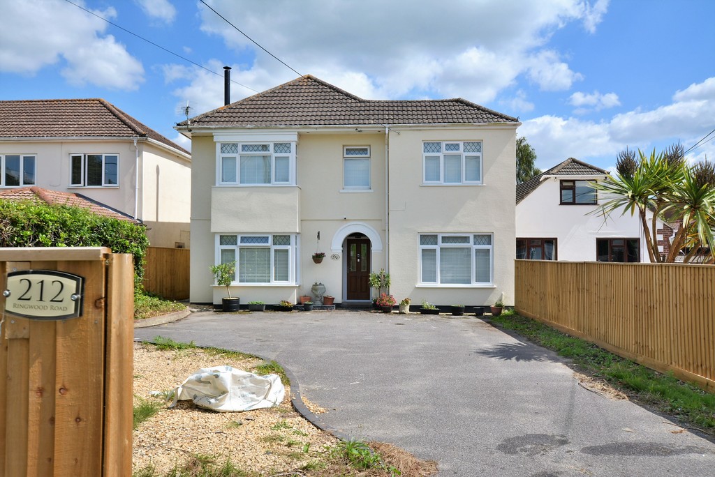 Ringwood Road, Ferndown Edwards Estate Agents