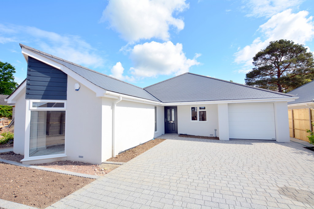 Woodlinken Drive, Verwood Edwards Estate Agents