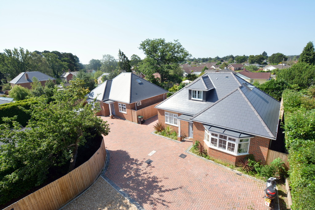 Woolsbridge Road, St. Leonards, Ringwood Edwards Estate Agents