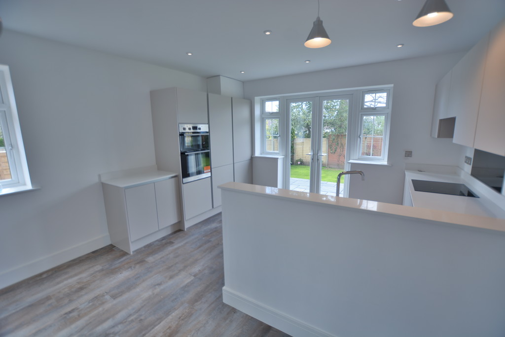 Woolsbridge Road, St. Leonards, Ringwood Edwards Estate Agents