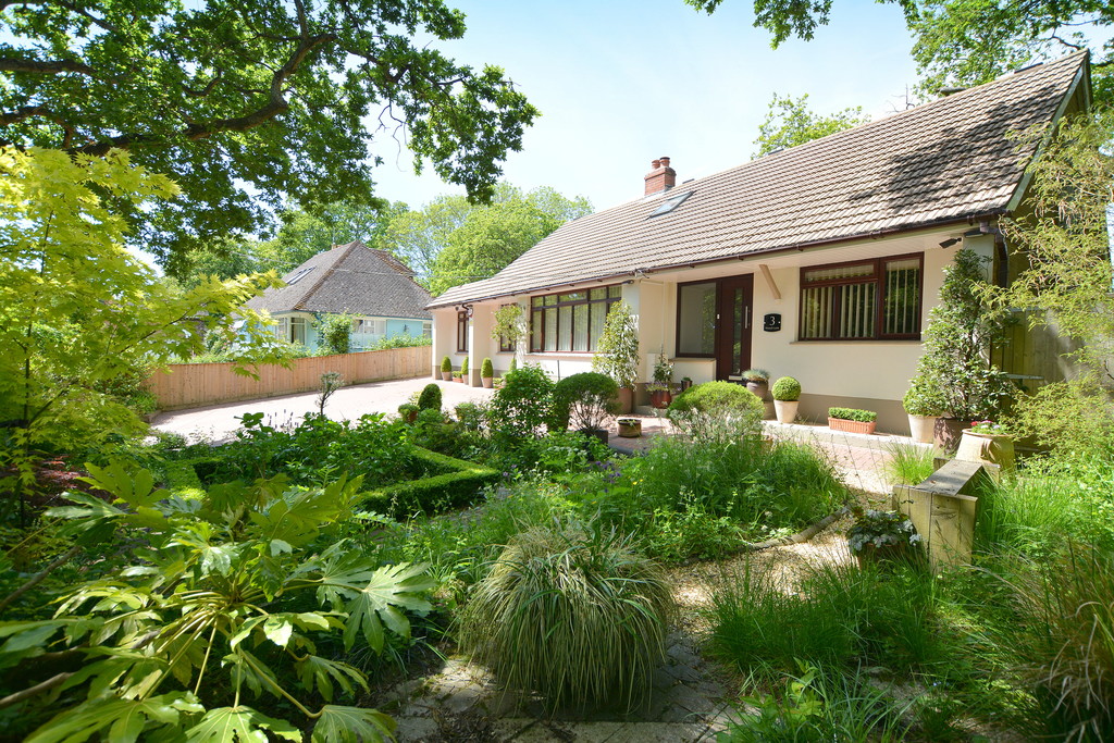 Wood Lane, Bournemouth Edwards Estate Agents