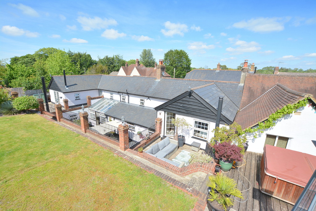 High Street, Spetisbury, Blandford Forum Edwards Estate Agents