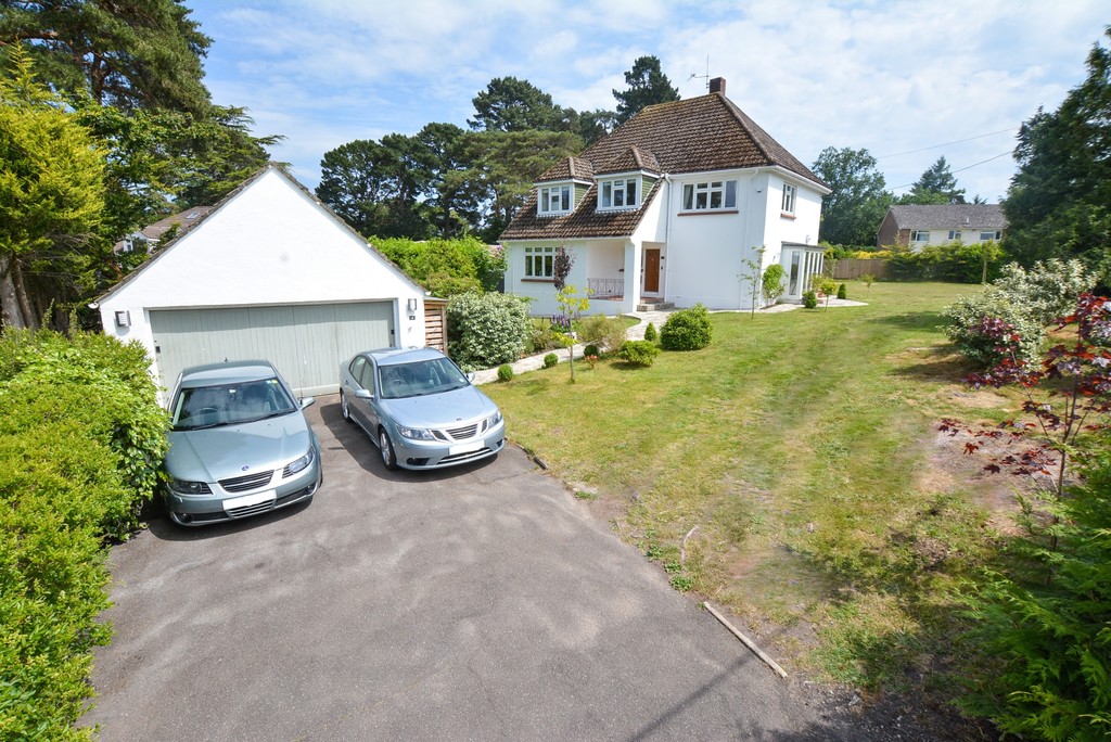 Woodside Road, Ferndown Edwards Estate Agents
