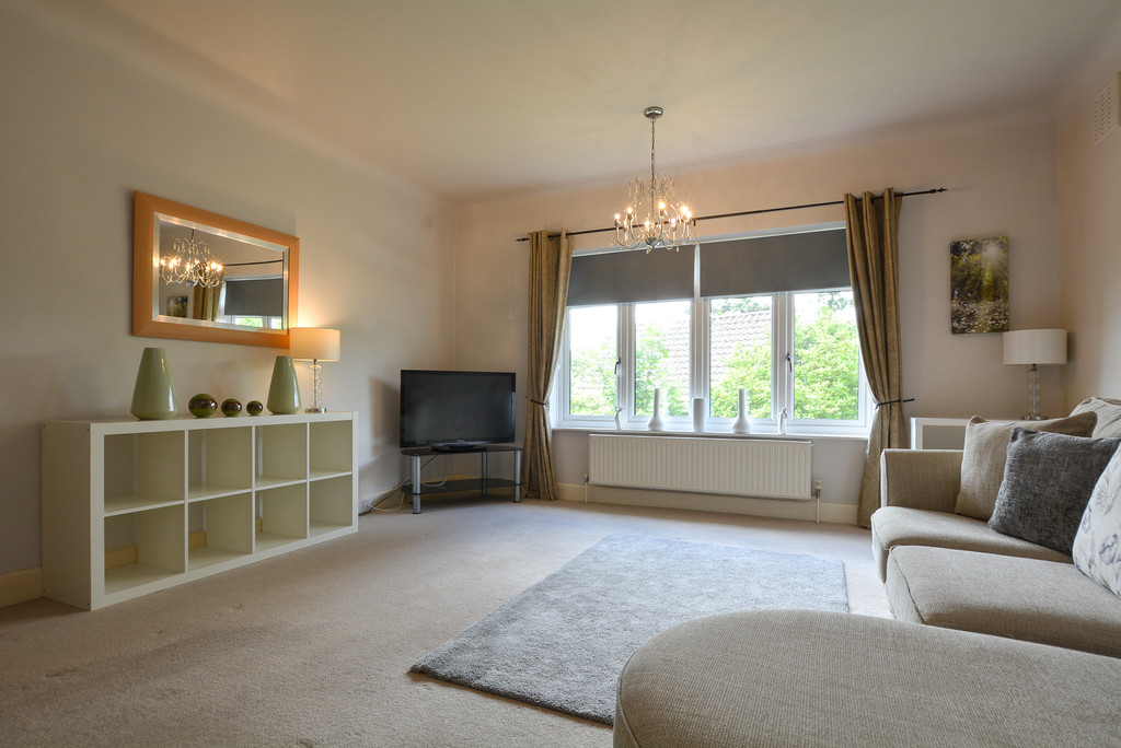 Woodside Road, Ferndown Edwards Estate Agents