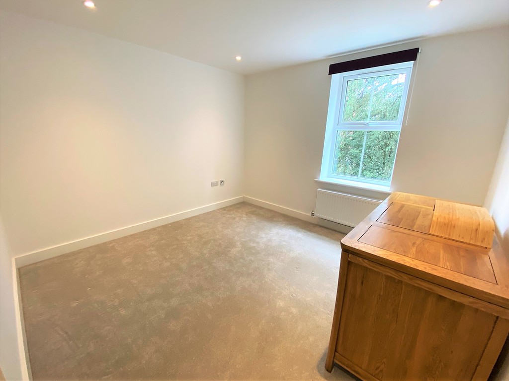 Ashley Cross, Lower Parkstone, Poole, Dorset, BH14 Edwards Estate Agents