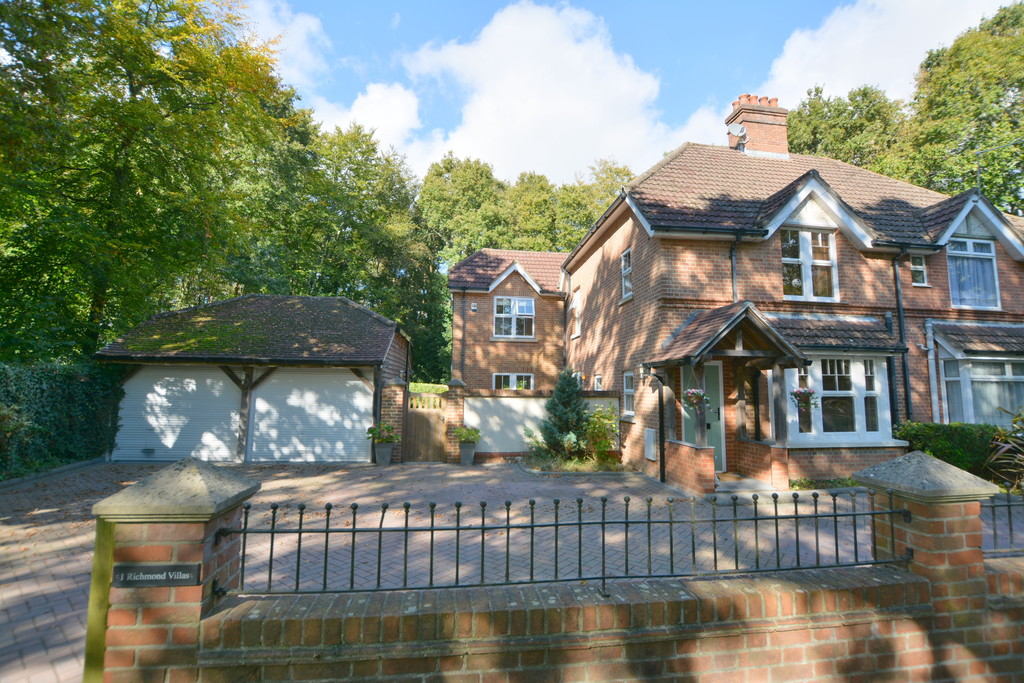 Wimborne Road, Colehill, Wimborne Edwards Estate Agents