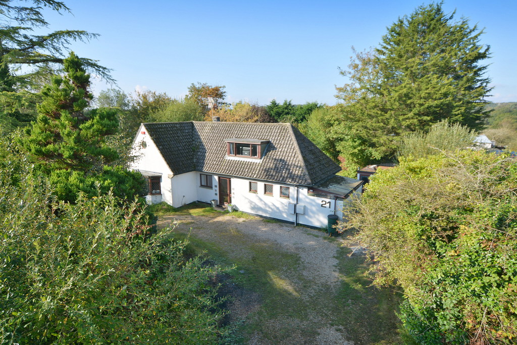 Hillside Road, Corfe Mullen, Wimborne Edwards Estate Agents
