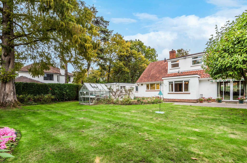 Golf Links Road, Ferndown Edwards Estate Agents