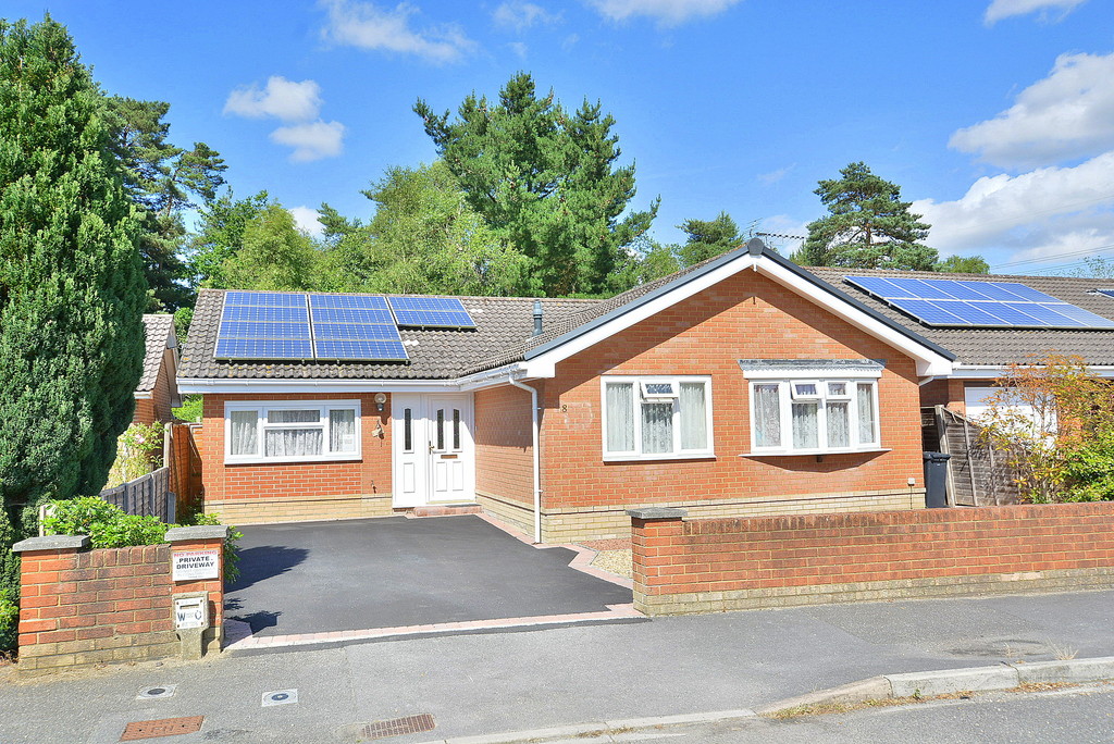 Lavender Close, VERWOOD Edwards Estate Agents