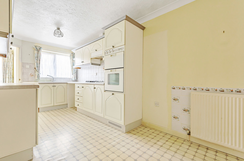 Leeson Drive, Ferndown Edwards Estate Agents