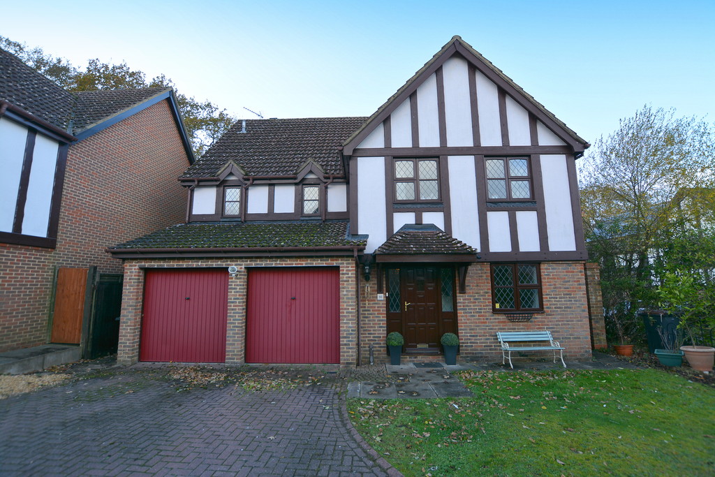 Cogdean Walk, Corfe Mullen Edwards Estate Agents