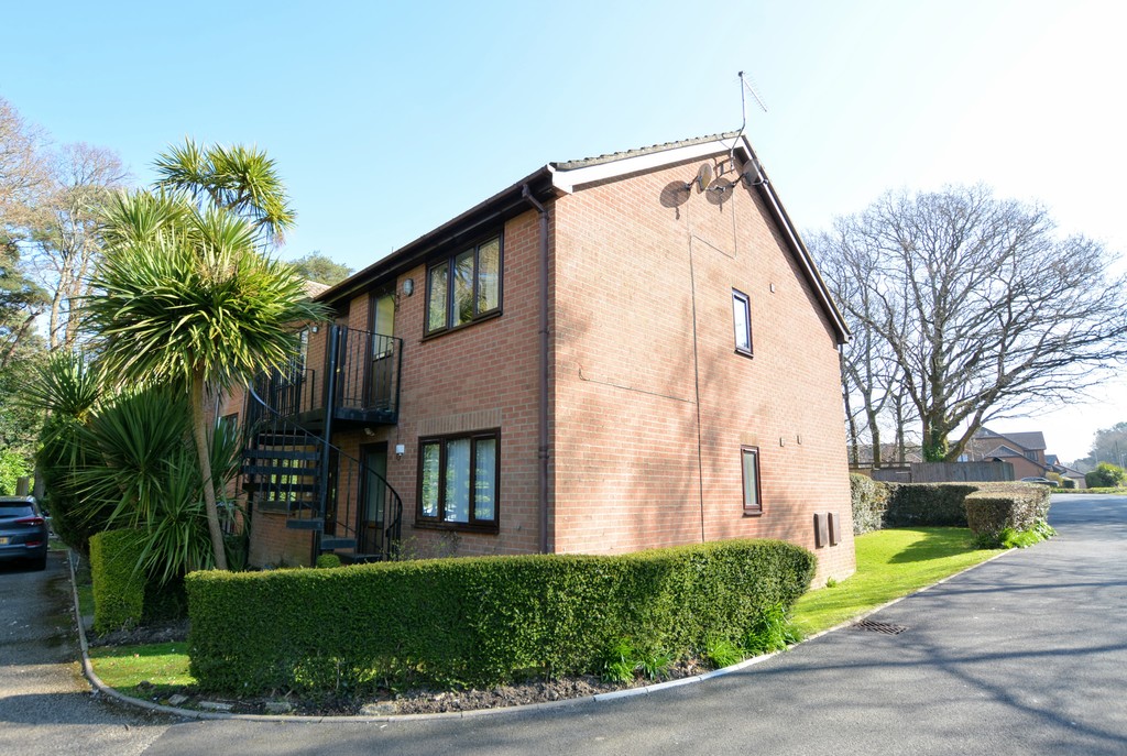 Corfe Mullen, Wimborne Edwards Estate Agents