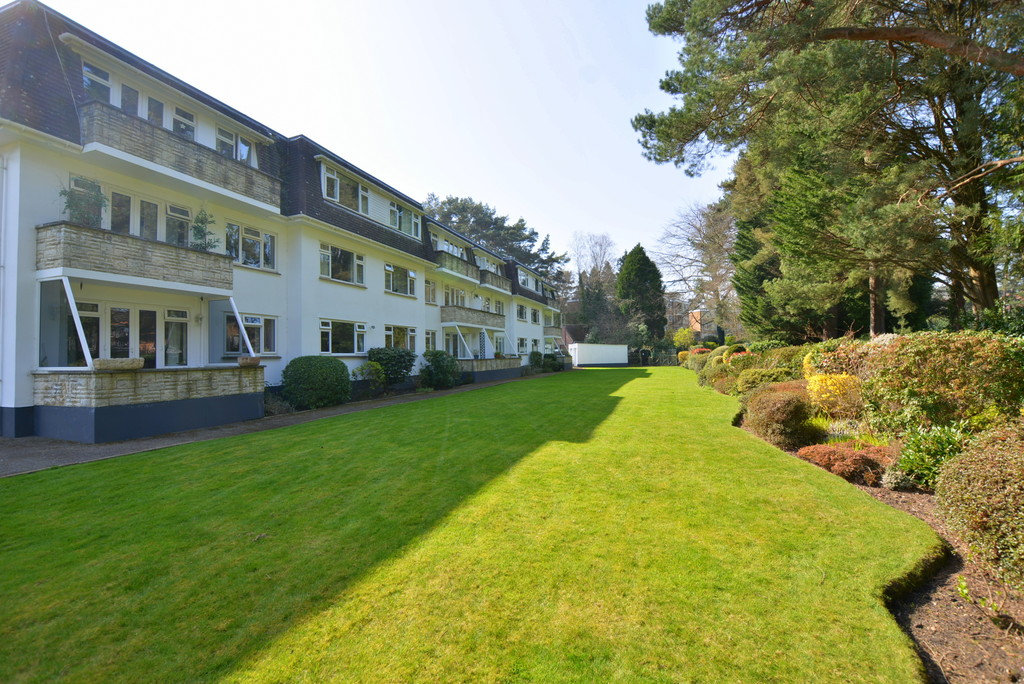 Aldridge Road, Ferndown Edwards Estate Agents