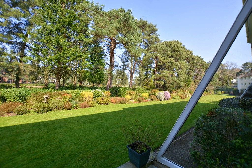 Aldridge Road, Ferndown Edwards Estate Agents