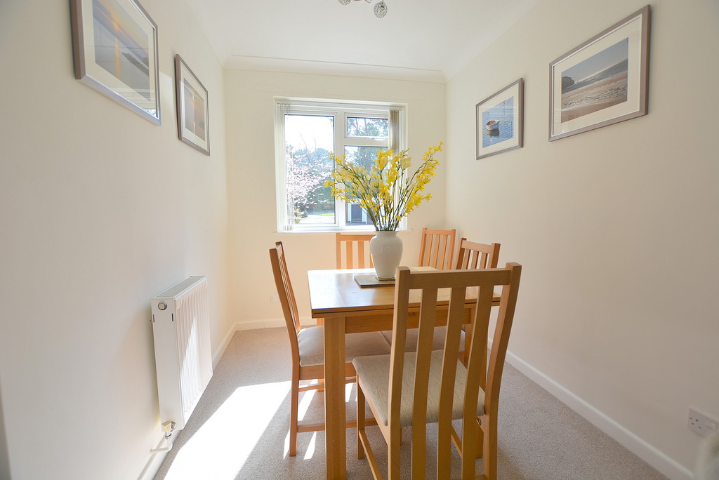 Aldridge Road, Ferndown Edwards Estate Agents