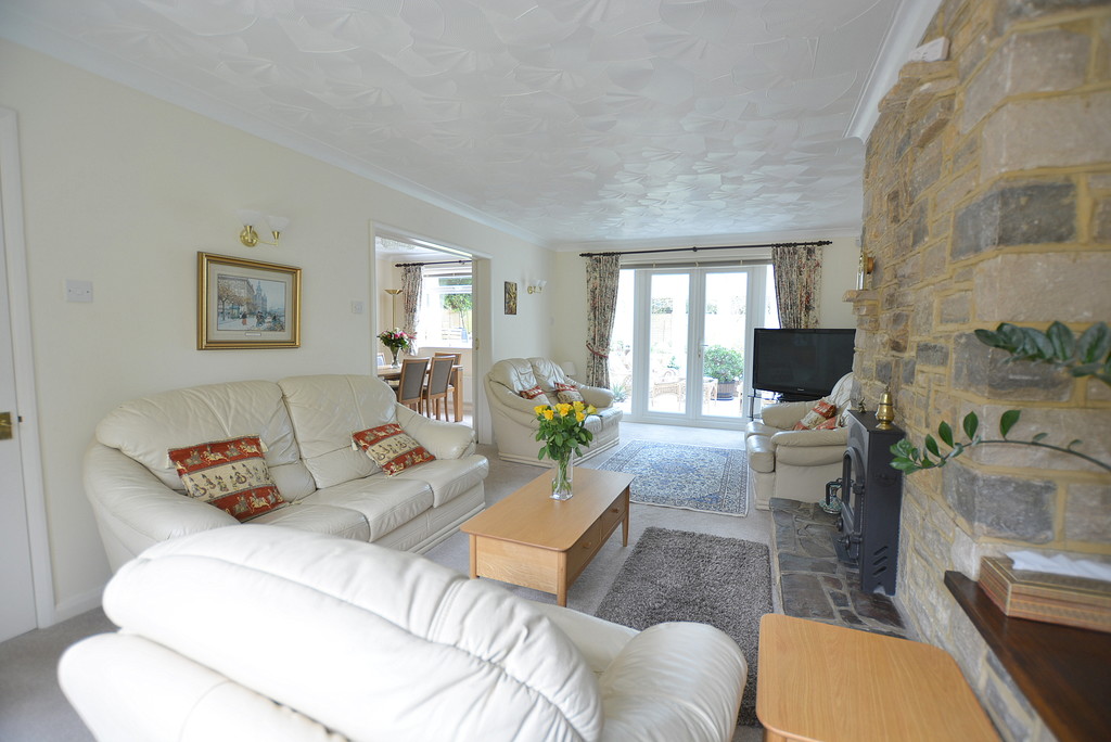 Pinewood Road, Ferndown Edwards Estate Agents