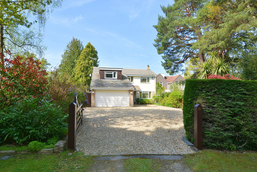 Pinewood Road, Ferndown Edwards Estate Agents