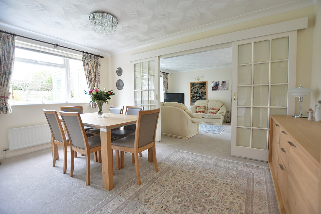 Pinewood Road, Ferndown Edwards Estate Agents