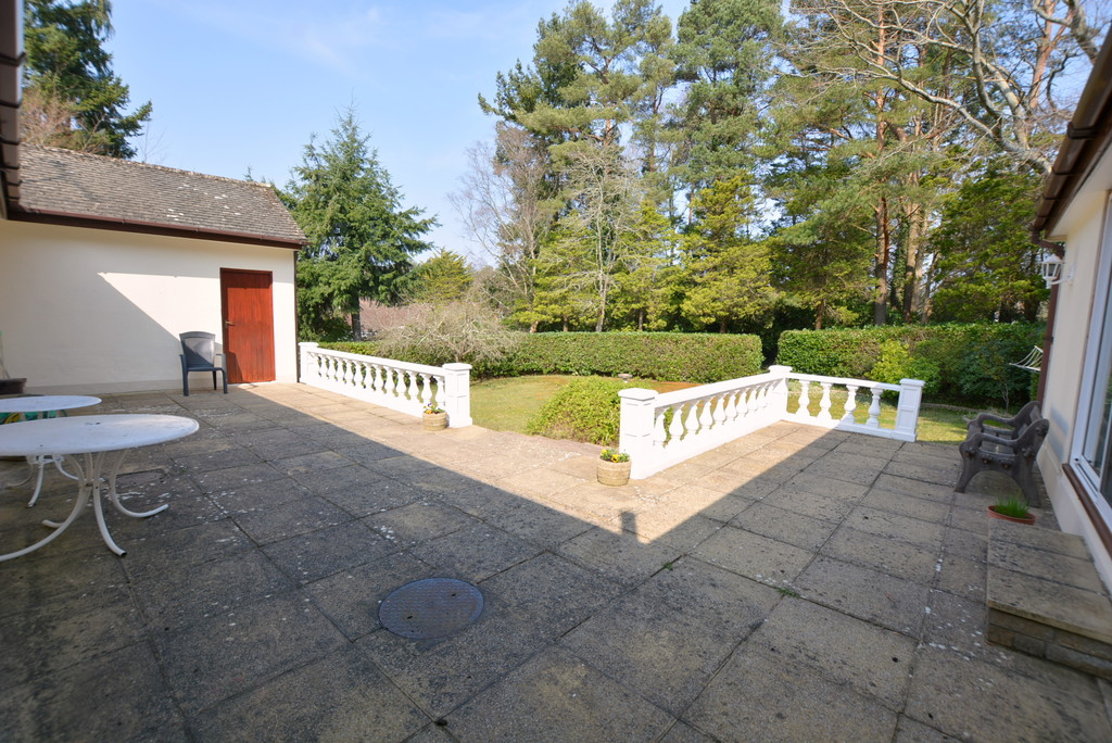 Ashley Heath, Ringwood Edwards Estate Agents