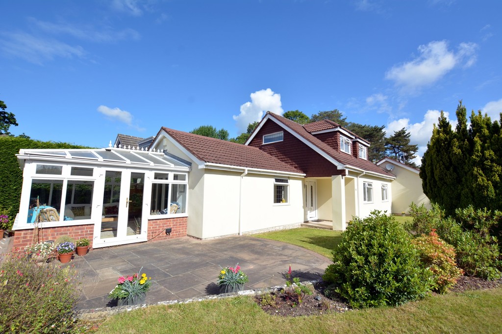 Moneyfly Road, Verwood Edwards Estate Agents