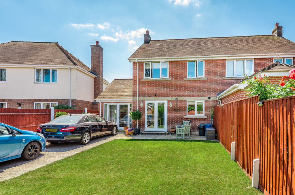 Leigh Road, Wimborne Edwards Estate Agents