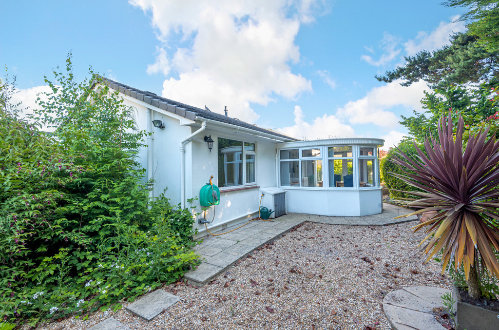 Melbury Close, Ferndown Edwards Estate Agents