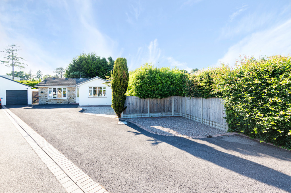 Melbury Close, Ferndown Edwards Estate Agents