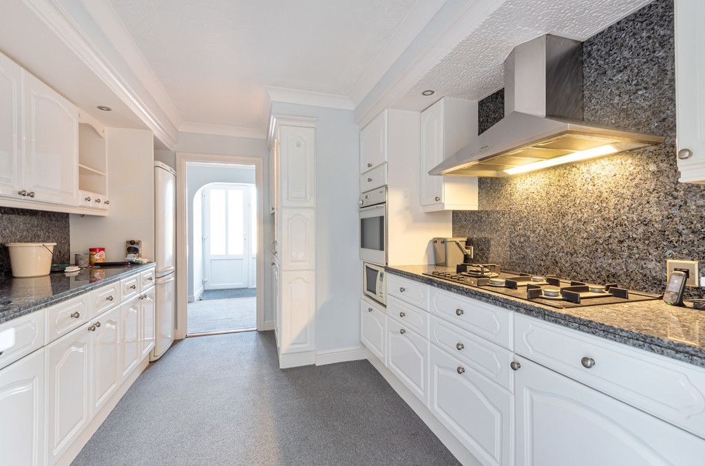 Melbury Close, Ferndown Edwards Estate Agents