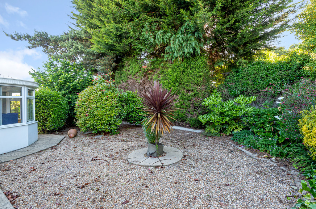 Melbury Close, Ferndown Edwards Estate Agents