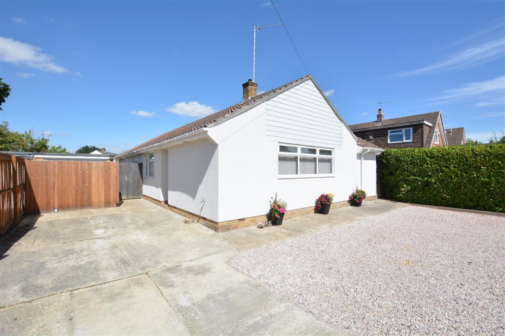 Lake Road, Verwood Edwards Estate Agents