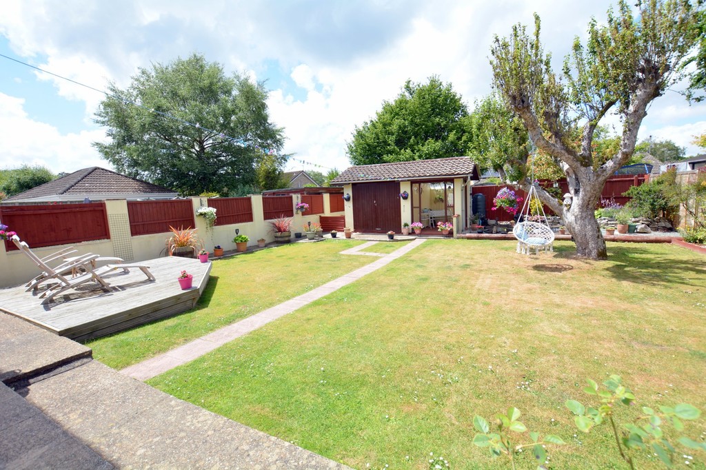 Dewlands Road, Verwood Edwards Estate Agents