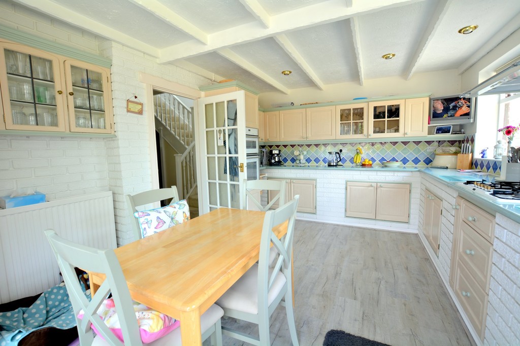 Dewlands Road, Verwood Edwards Estate Agents