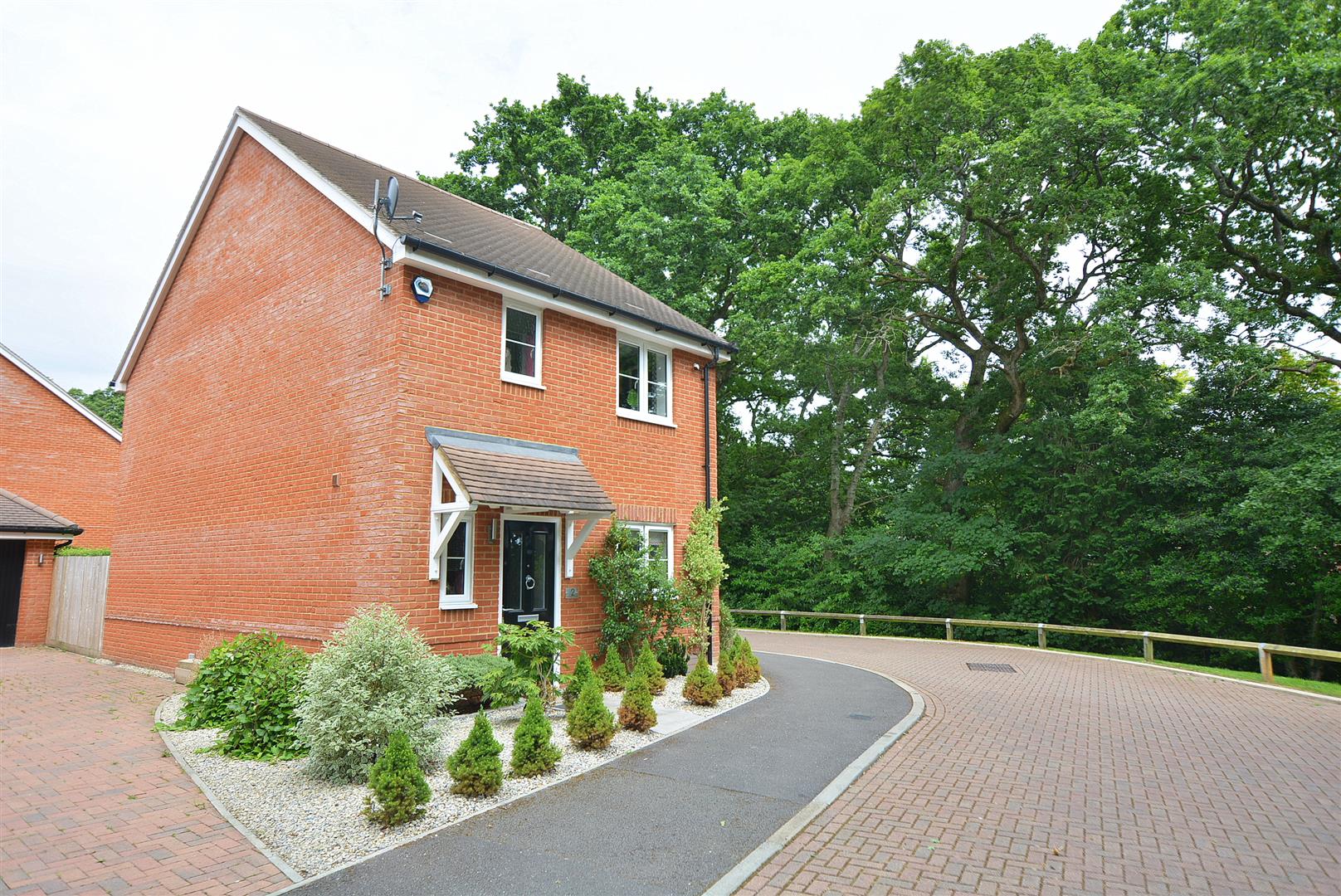 Sycamore Gardens, Ferndown Edwards Estate Agents