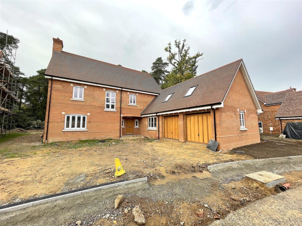 Badgers Walk, Ferndown Edwards Estate Agents