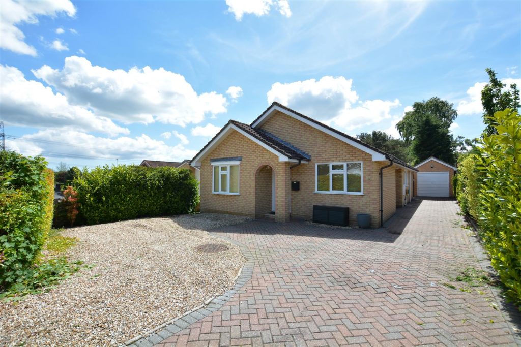 Fairwood Road, Verwood Edwards Estate Agents