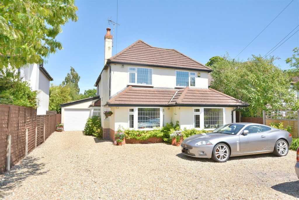 Glenmoor Road, West Parley, Ferndown