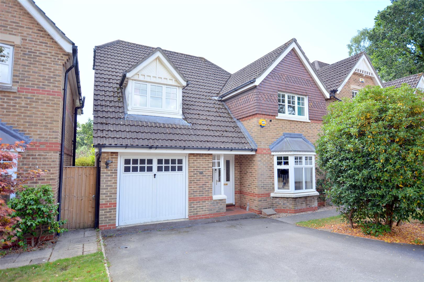 Merryfield Close, Verwood Edwards Estate Agents