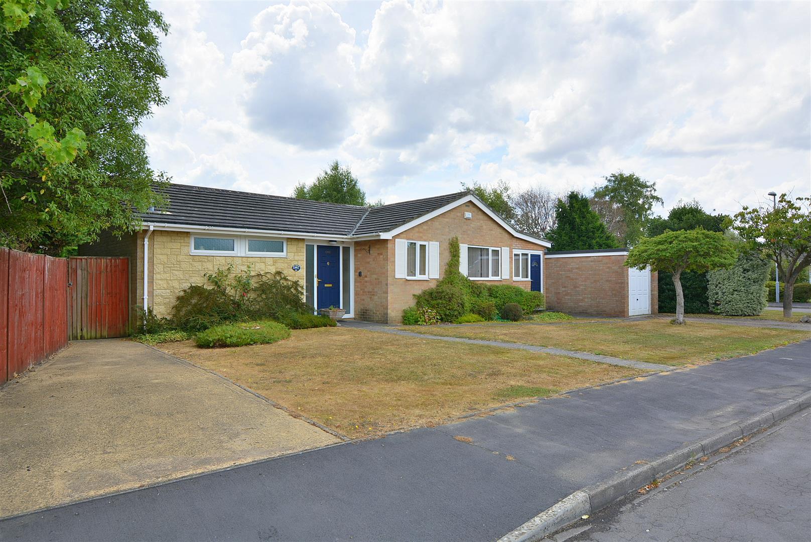 Plecy Close, West Parley, Ferndown Edwards Estate Agents
