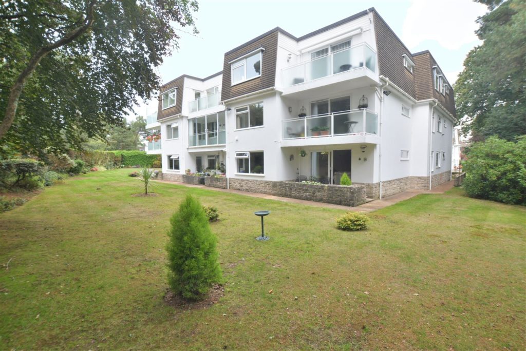 Glenmoor Road, West Parley, Ferndown Edwards Estate Agents